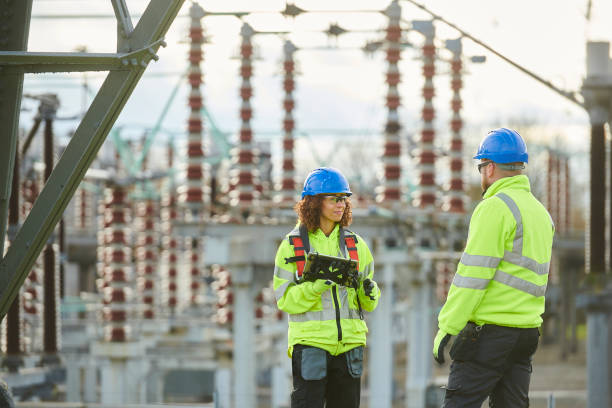 Best Affordable Electrician  in Redfield, AR