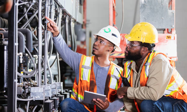 Best Local Electrician Companies  in Redfield, AR